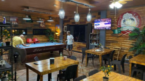 Mom's Shie Restaurant and Apartelle